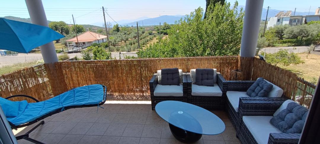 Photo of Patio Balcony in Terpsithea