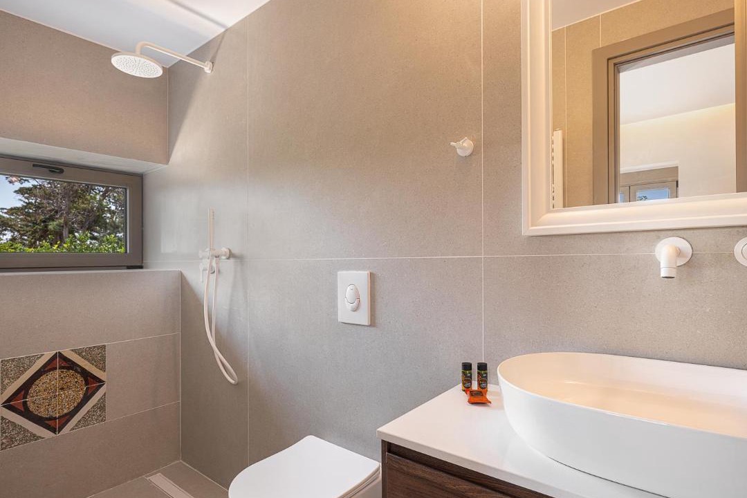Photo of Bathroom in Maleme