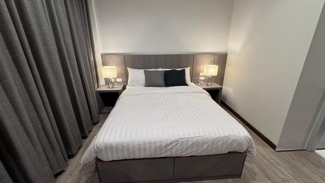 Photo of Bedroom in Pom Prap Sattru Phai