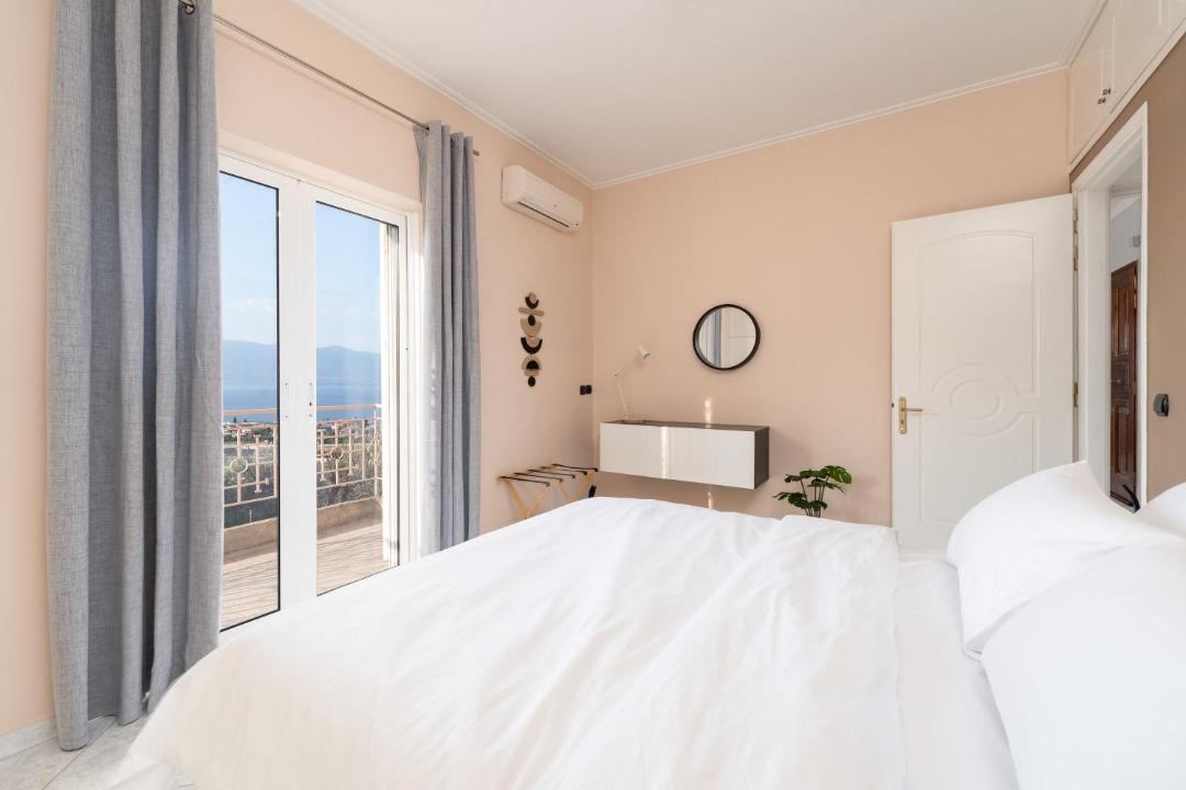 Photo of Bedroom in Selianitika