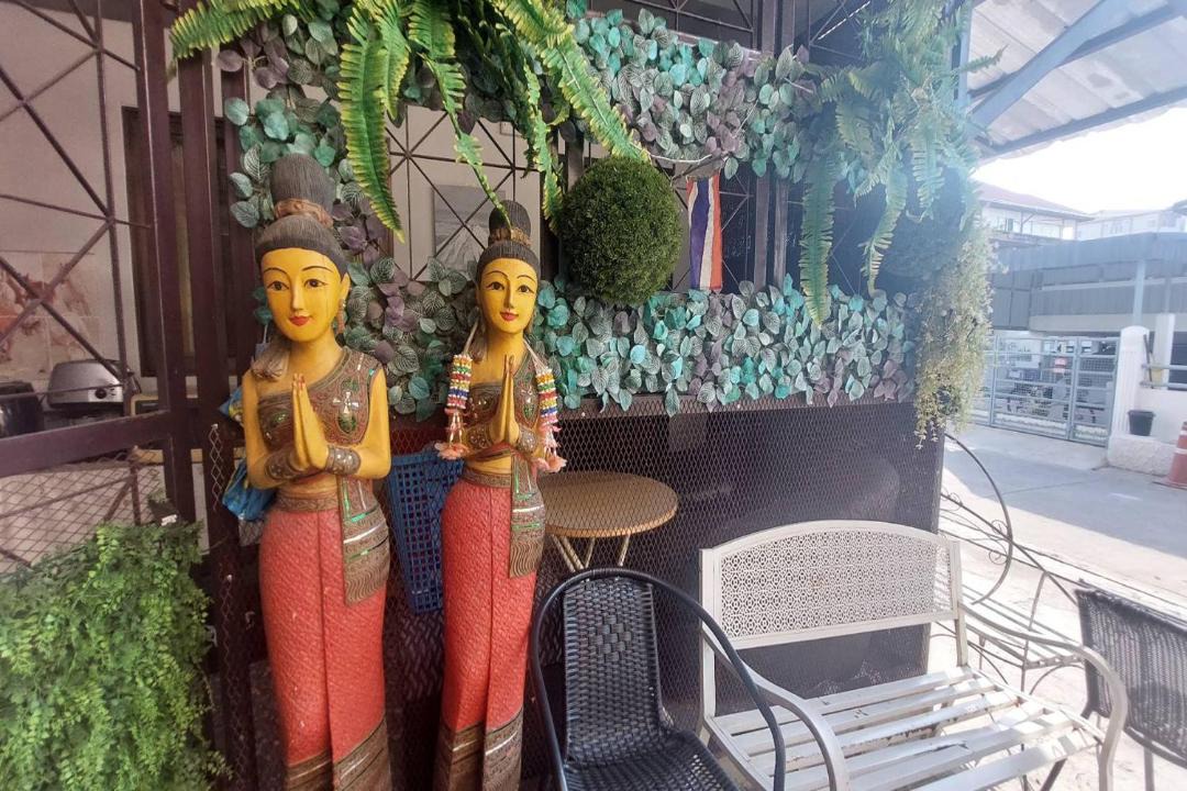 Photo of Others in Dok Mai