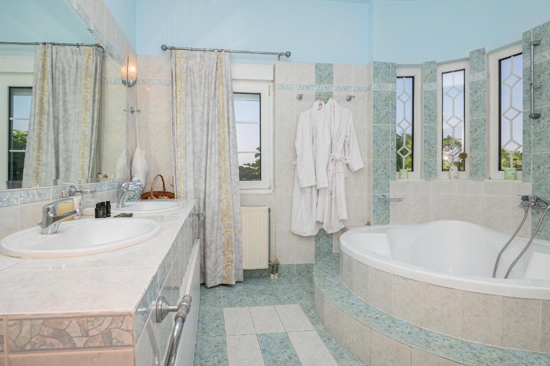 Photo of Bathroom in Alexandroupoli