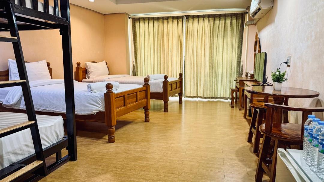 Photo of Bedroom in Bang Khun Phrom