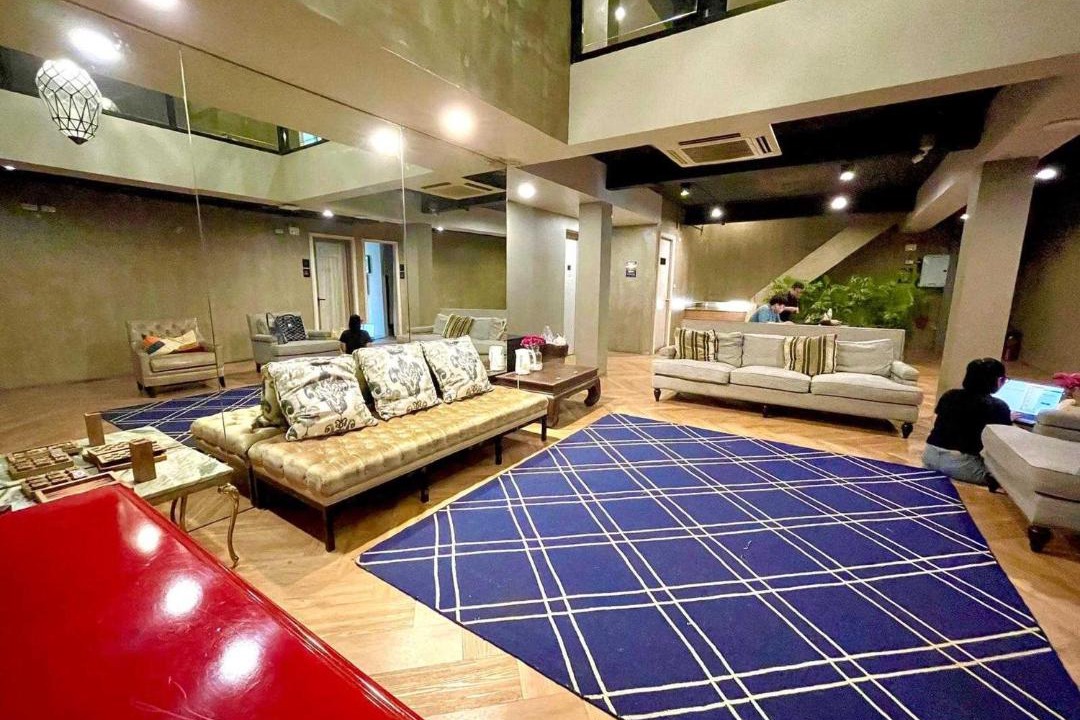 Photo of Livingroom in Thanon Phetchaburi