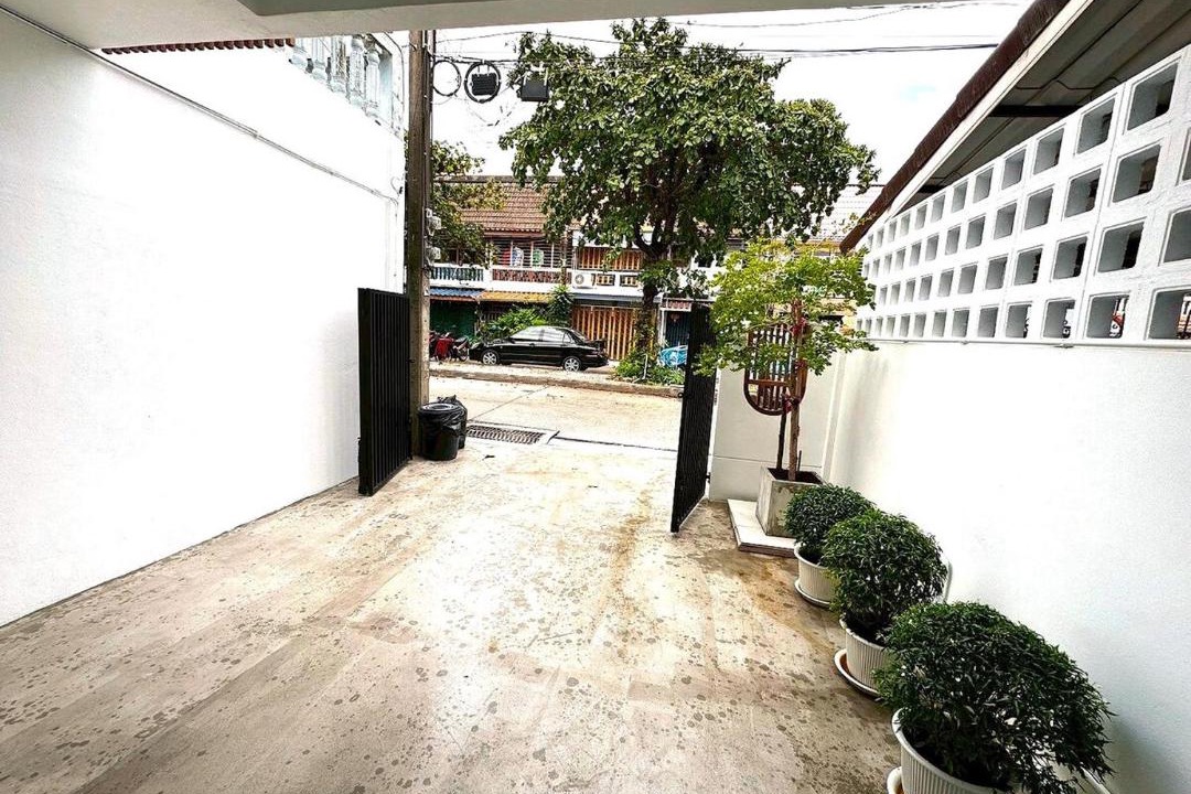 Photo of Others in Lat Phrao