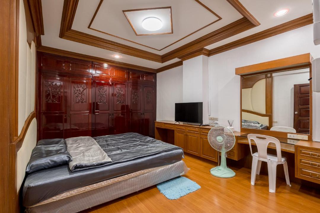 Photo of Bedroom in Silom