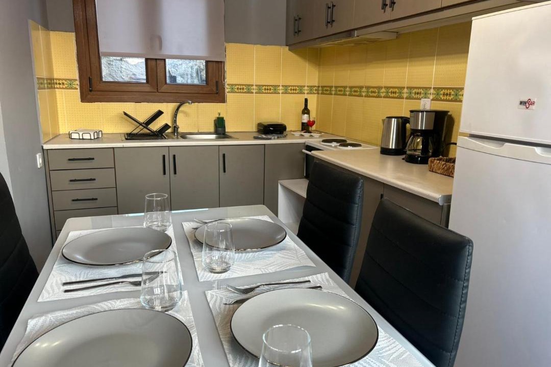 Photo of Kitchen in Mithimna