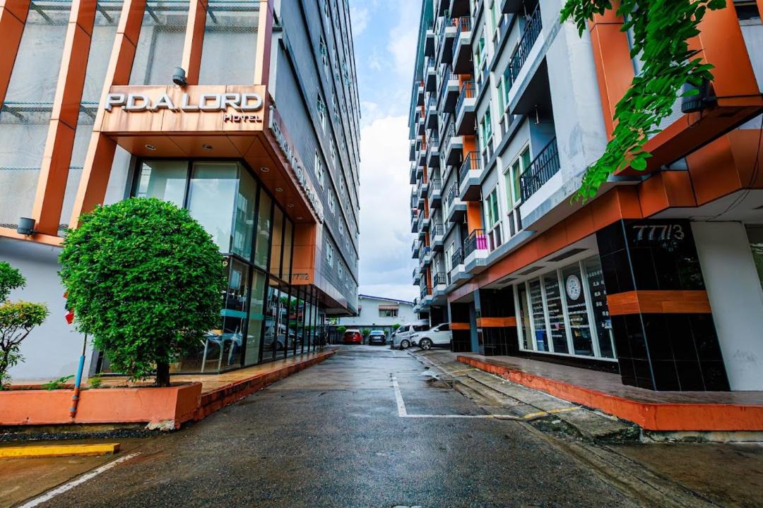 Photo of Buildings in Ramkhamhaeng