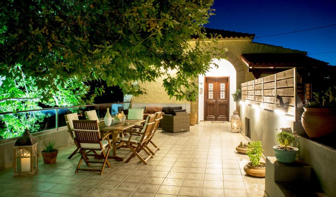 Photo of Patio Balcony in Makronas