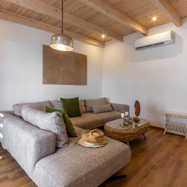 Photo of Livingroom in Adamas