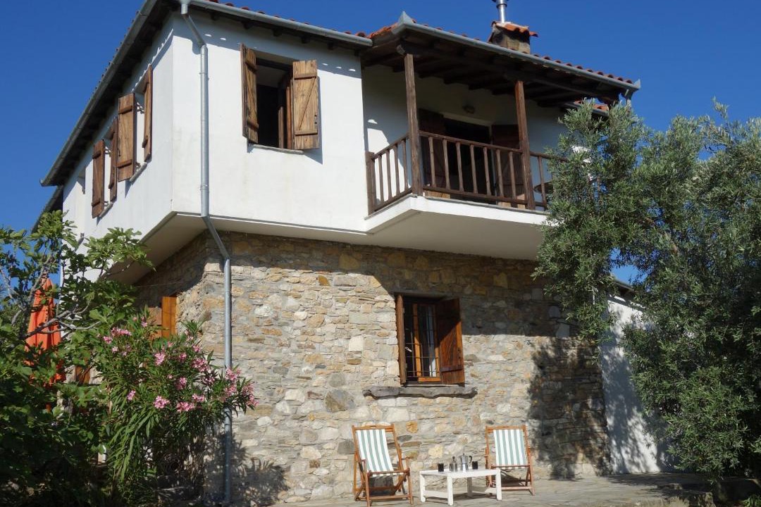 Photo of Buildings in Xinovrisi