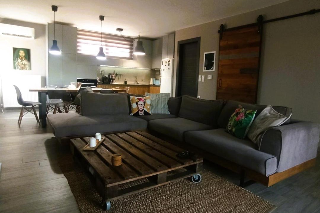 Photo of Livingroom in Drama