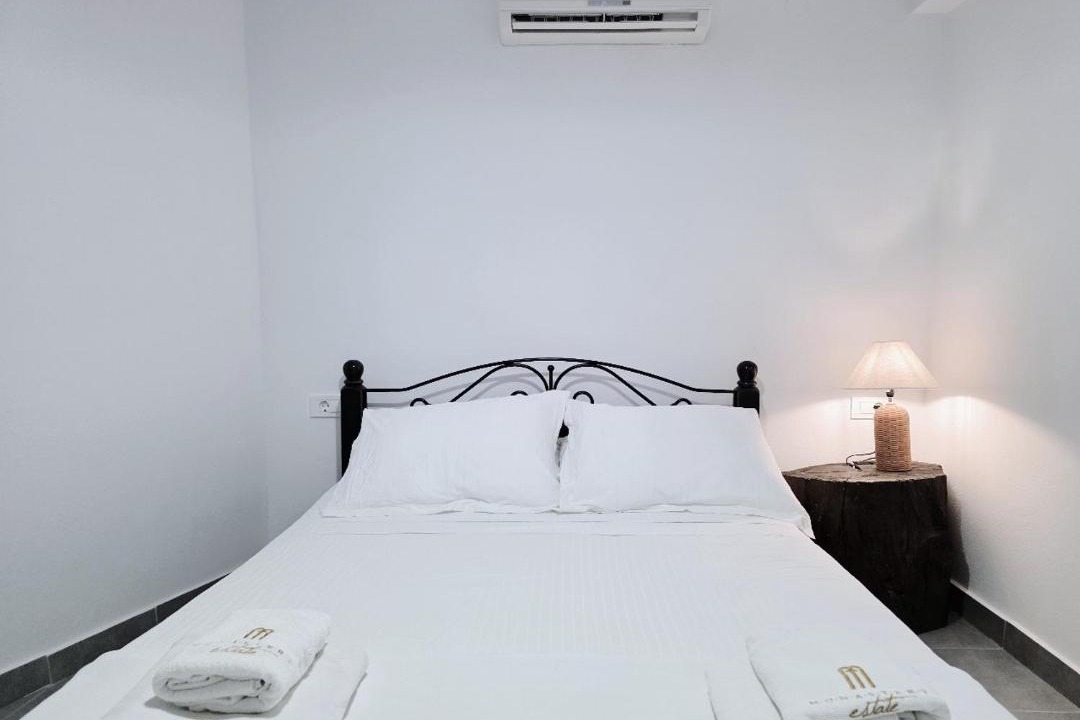 Photo of Bedroom in Moni