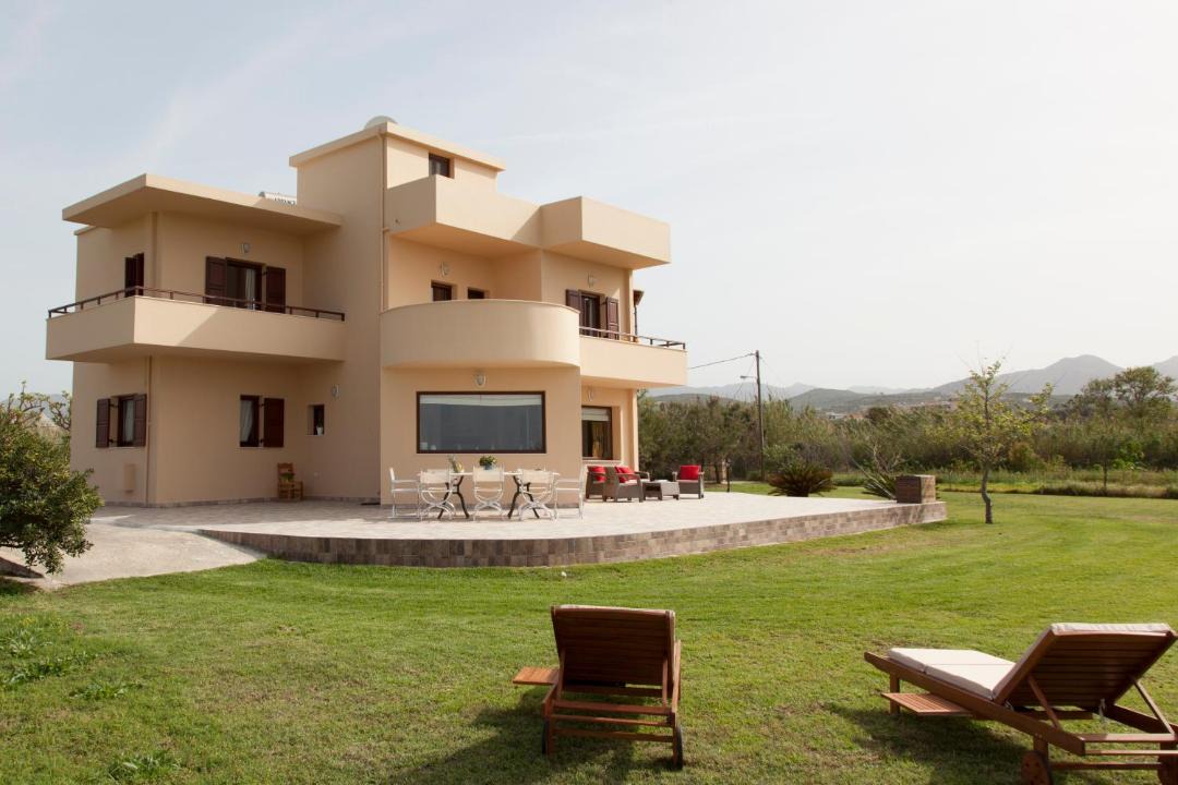 Photo of Buildings in Korfalonas