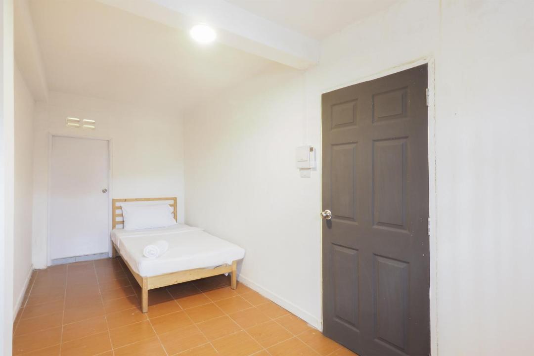 Photo of Bedroom in Samsen Nok