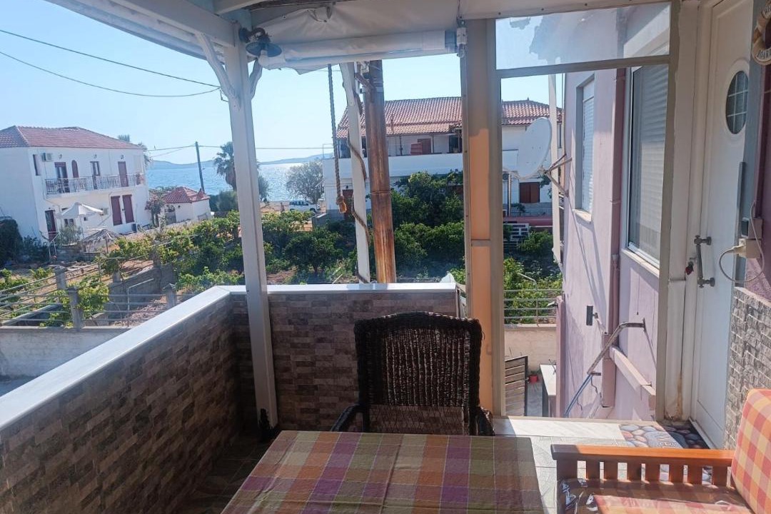 Photo of Patio Balcony in Polichnitos