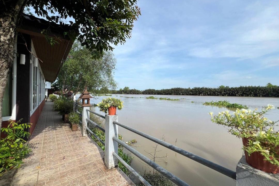 Photo of Others in Bang Khla