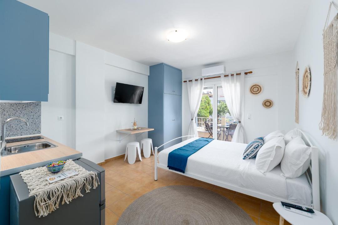 Photo of Bedroom in Aigio