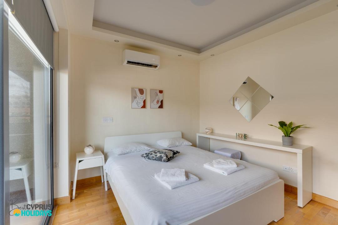 Photo of Bedroom in Larnaca City Centre
