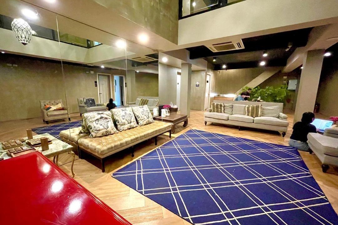 Photo of Livingroom in Thanon Phetchaburi