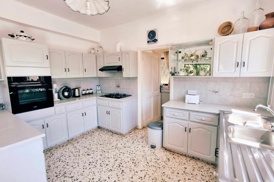 Photo of Kitchen in Liopetri