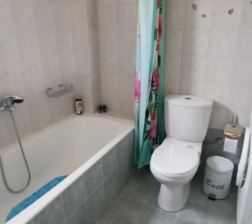 Photo of Bathroom in Apalos