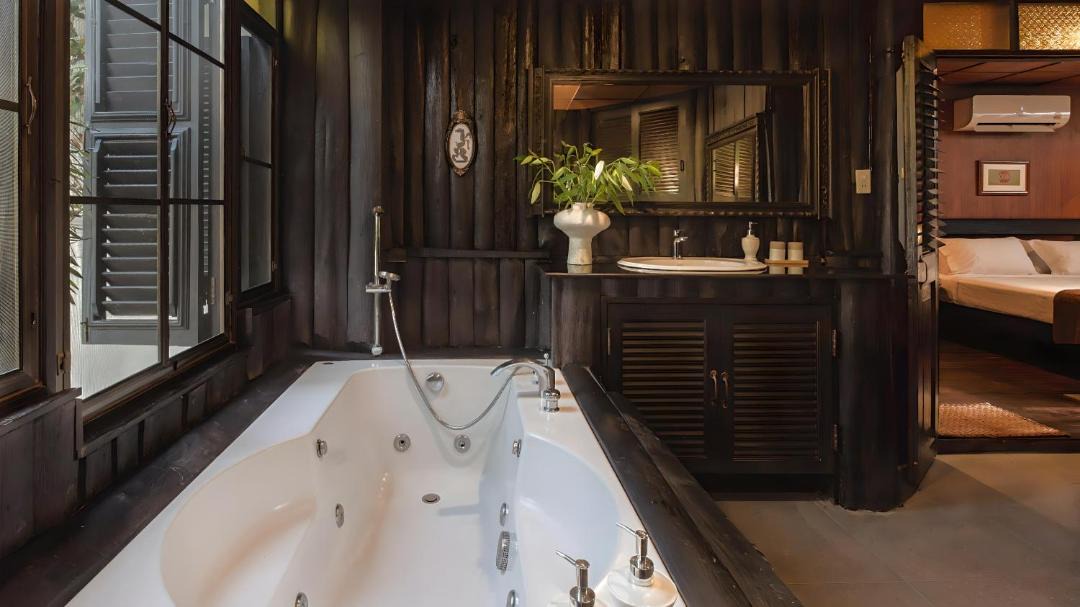 Photo of Bathroom in Pa Tan