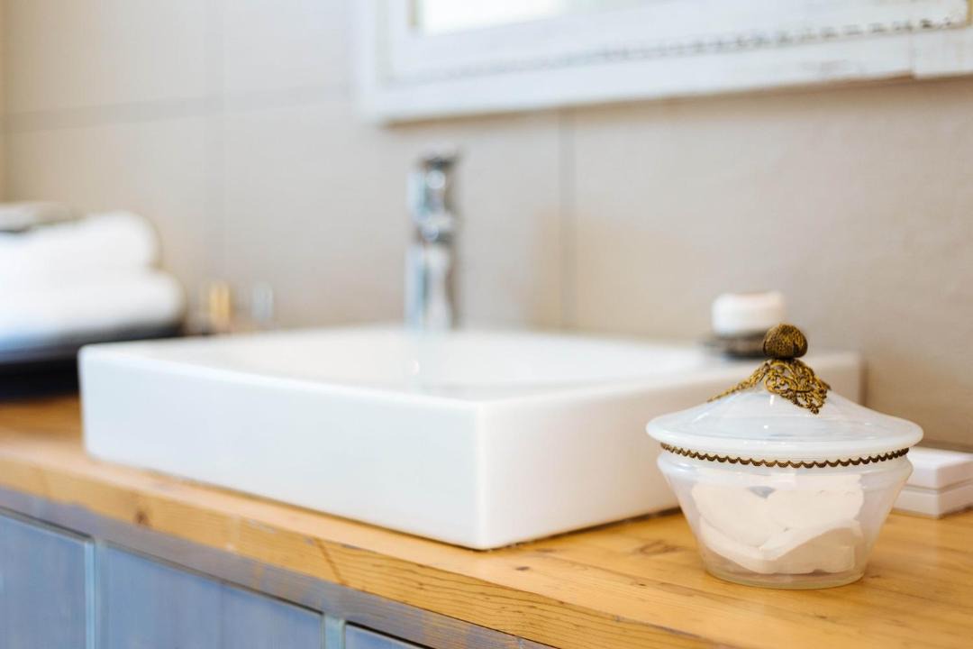 Photo of Bathroom in Amoopi