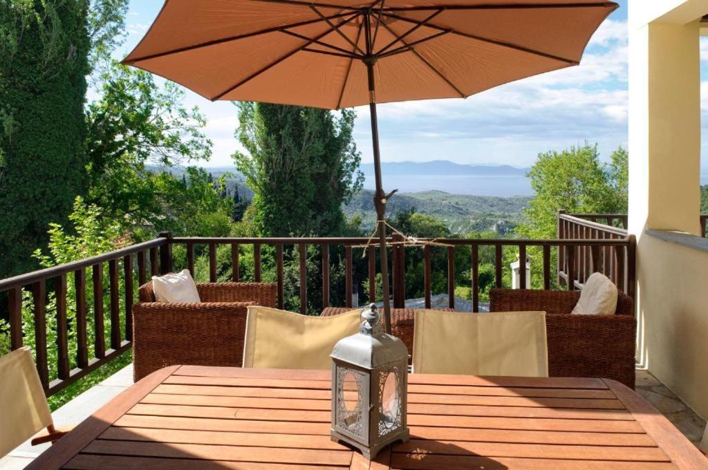 Photo of Patio Balcony in Mileai