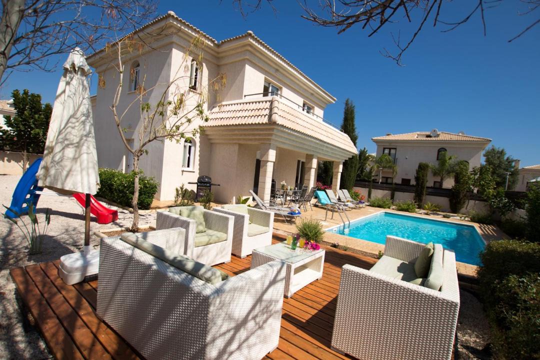 Photo of Outdoor in Kapparis