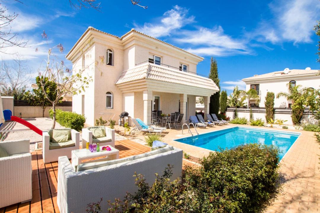 Photo of Outdoor in Kapparis