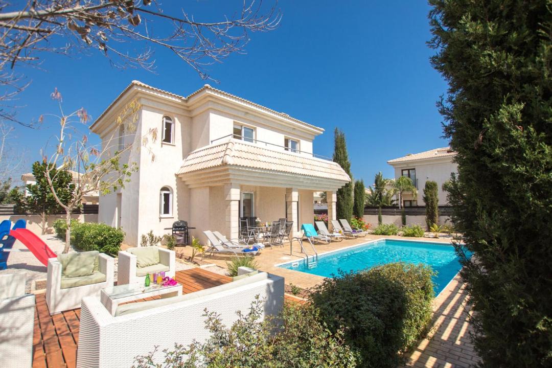 Photo of Outdoor in Kapparis