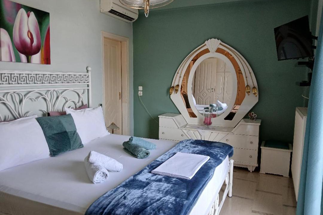 Photo of Bedroom in Platanitis
