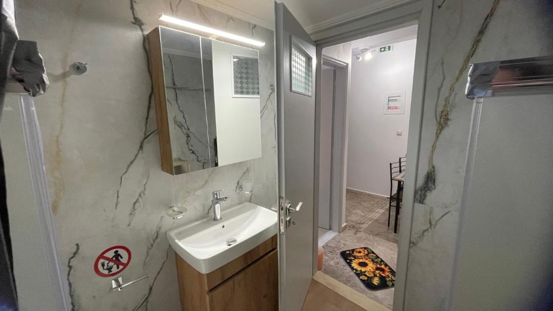Photo of Bathroom in Yenion