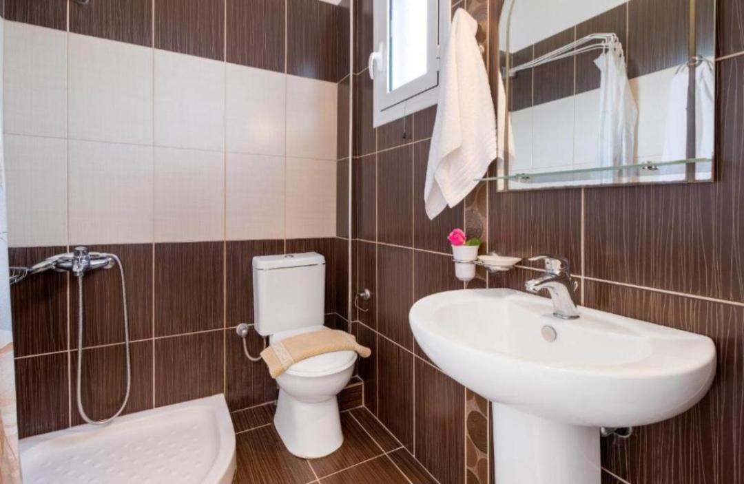 Photo of Bathroom in Agios Ioannis
