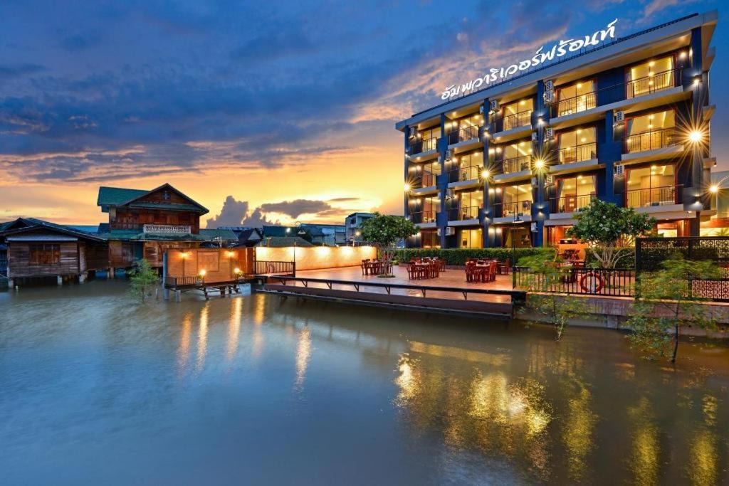Photo of Others in Amphawa