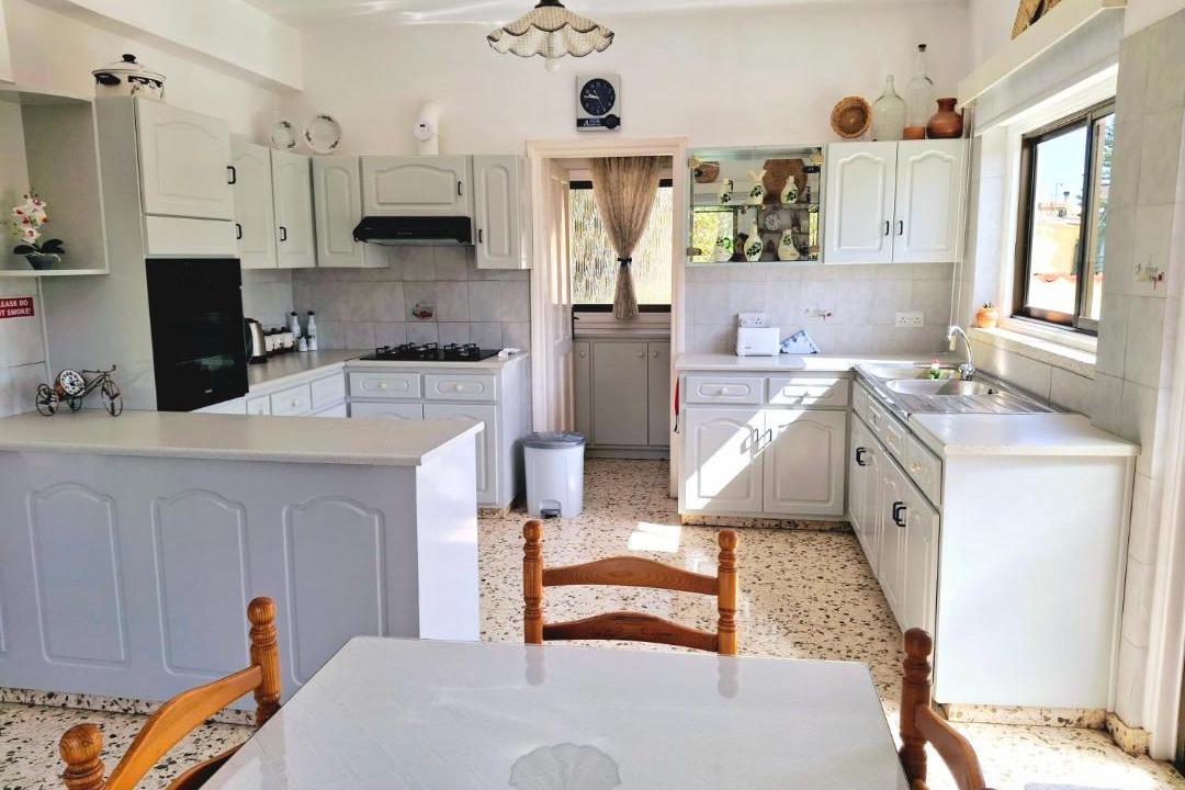 Photo of Kitchen in Liopetri