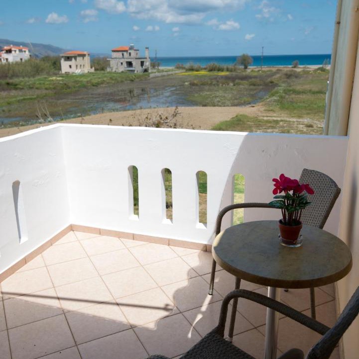 Photo of Patio Balcony in Kamisiana