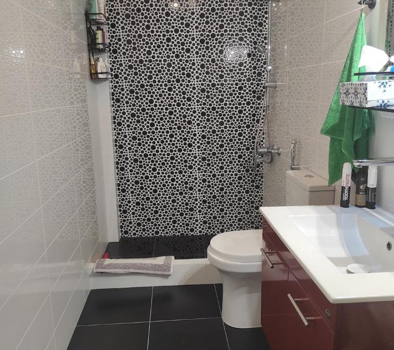 Photo of Bathroom in Perdhika