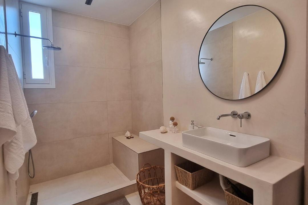 Photo of Bathroom in Perdhika