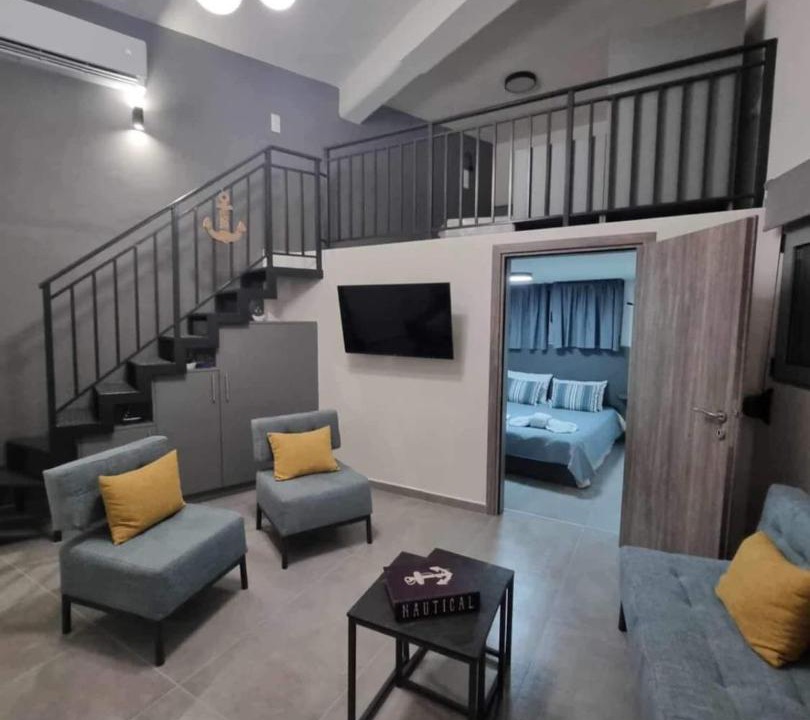 Photo of Livingroom in Old Quarter