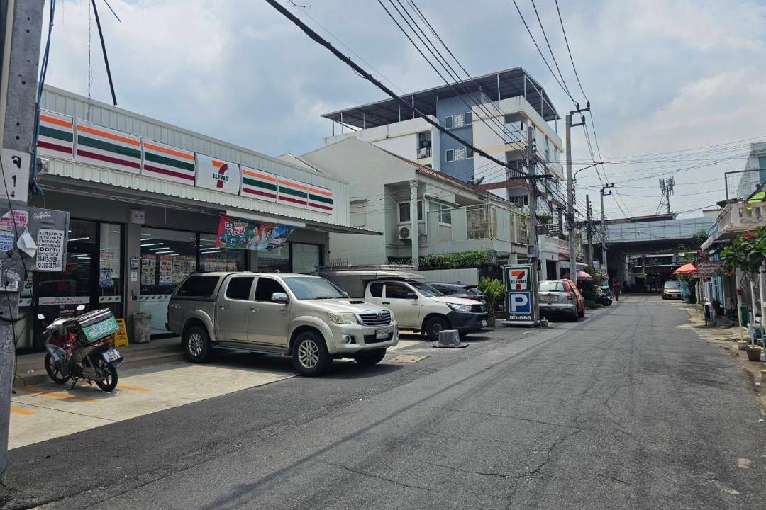 Photo of Others in Khlong Chaokhunsing
