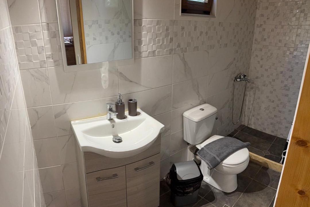 Photo of Bathroom in Karvelas