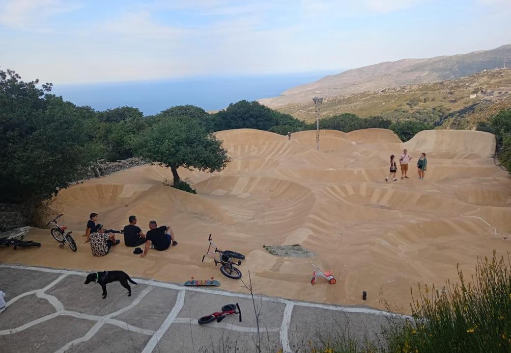 Photo of Others in Apikia
