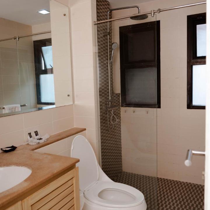 Photo of Bathroom in Embassy District