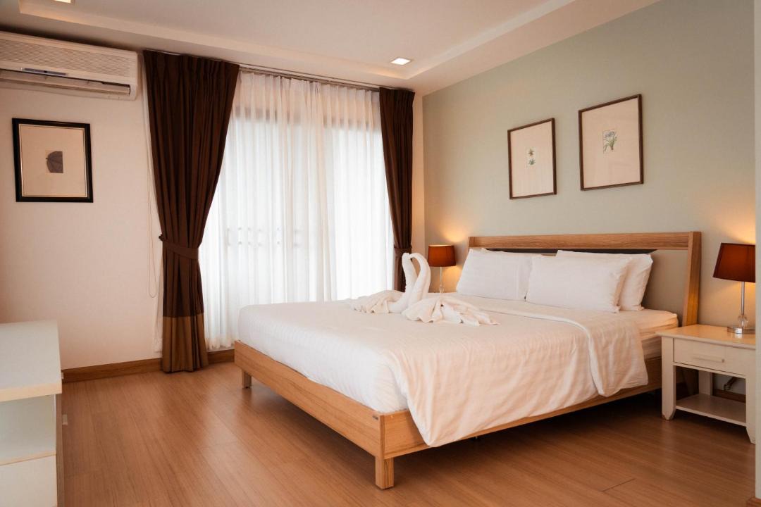 Photo of Bedroom in Embassy District