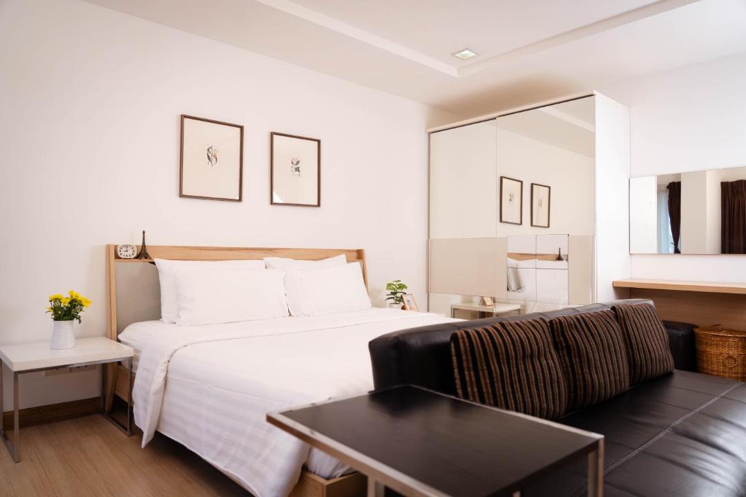 Photo of Bedroom in Embassy District