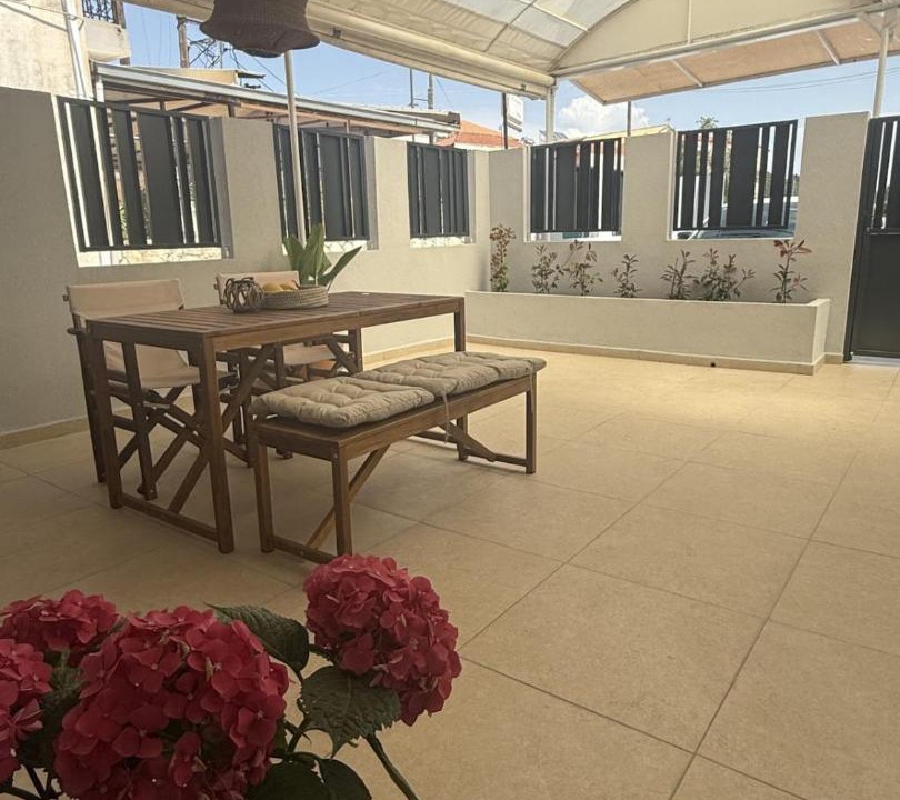 Photo of Patio Balcony in Yenion