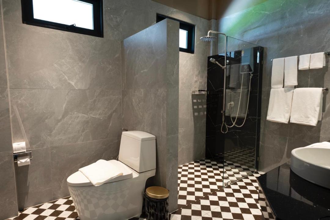 Photo of Bathroom in Thung Phaya Thai