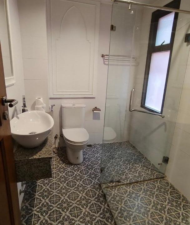 Photo of Bathroom in Thapae